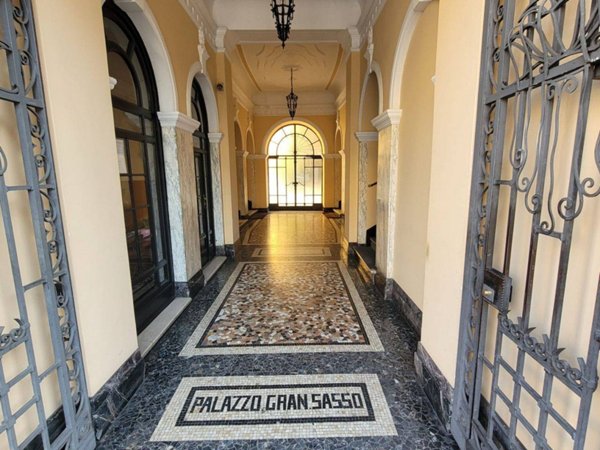 appartamento in vendita a Milano in zona Loreto
