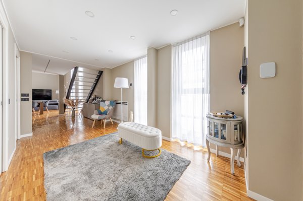 appartamento in vendita a Milano in zona Piazzale Lodi