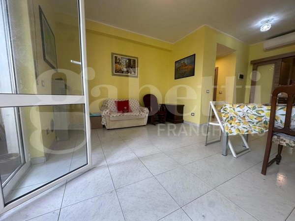 appartamento in vendita a Milano in zona Famagosta