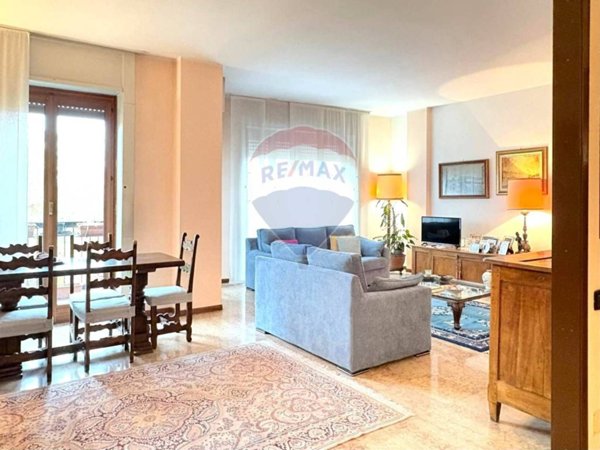 appartamento in vendita a Milano in zona Cagnola