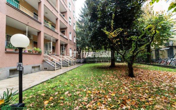 appartamento in vendita a Milano in zona Gorla