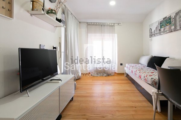 appartamento in vendita a Milano in zona Porta Genova