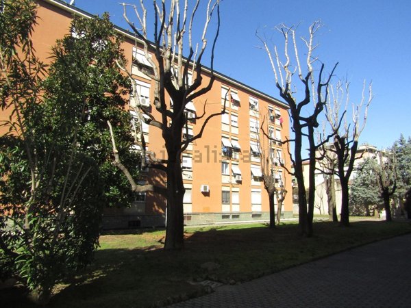 appartamento in vendita a Milano in zona Bruzzano