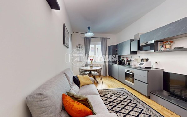 appartamento in vendita a Milano in zona Cagnola