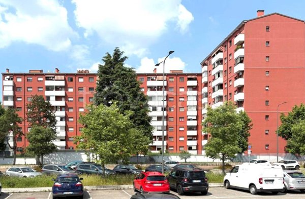 appartamento in vendita a Milano in zona Gallaratese