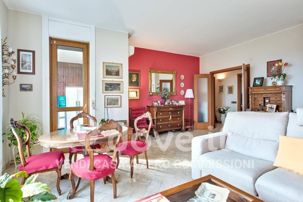 appartamento in vendita a Milano in zona Conchetta