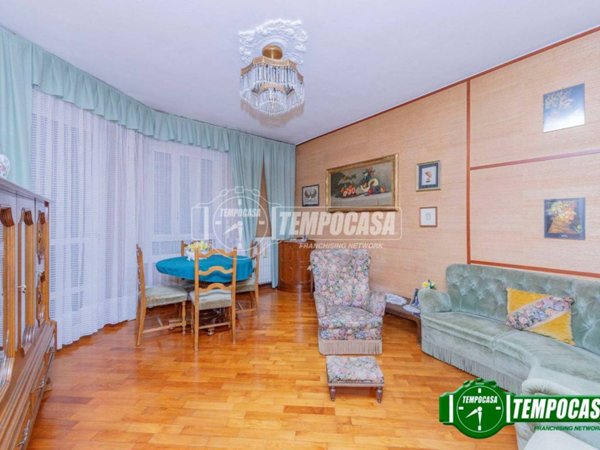 appartamento in vendita a Milano in zona Gallaratese