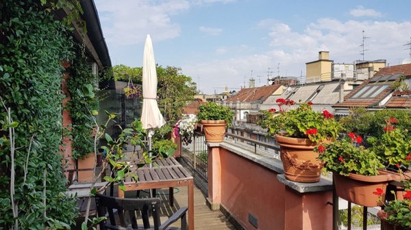 appartamento in vendita a Milano in zona Guastalla