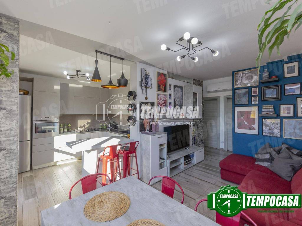 appartamento in vendita a Milano in zona Trenno