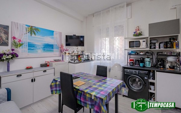 appartamento in vendita a Milano in zona Baggio