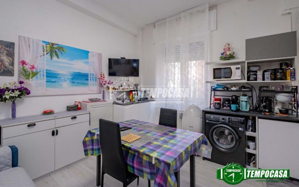 appartamento in vendita a Milano in zona Baggio