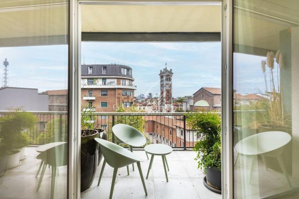 appartamento in vendita a Milano in zona Sempione