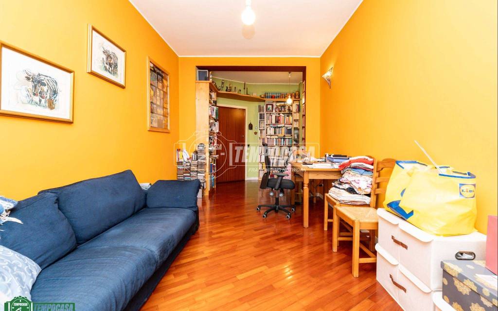 appartamento in vendita a Milano in zona Crescenzago