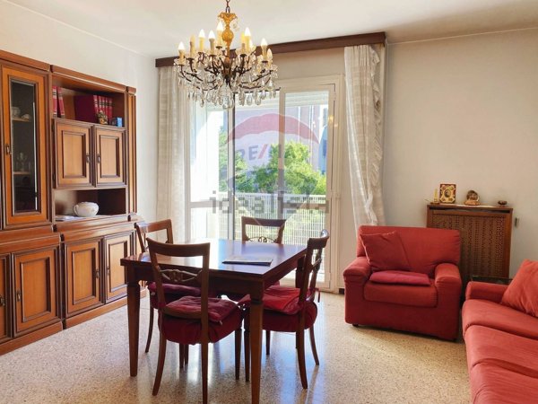 appartamento in vendita a Milano in zona Ronchetto sul Naviglio