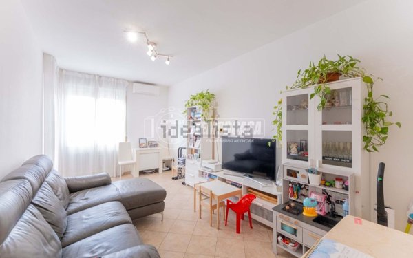 appartamento in vendita a Milano in zona Quarto Oggiaro