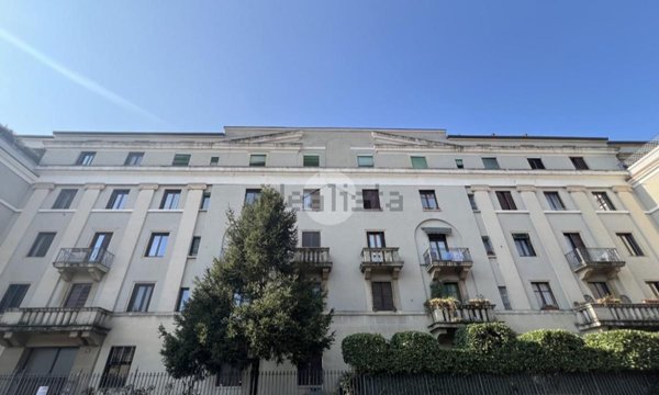 appartamento in vendita a Milano in zona Dergano