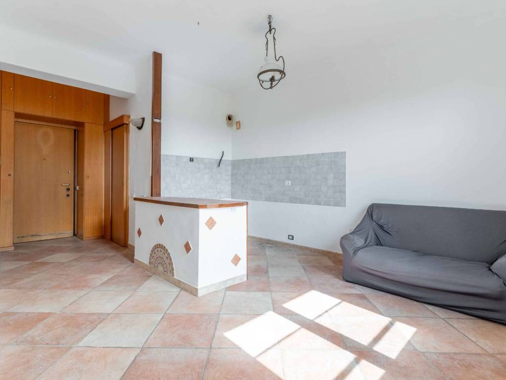 appartamento in vendita a Milano in zona Morivione