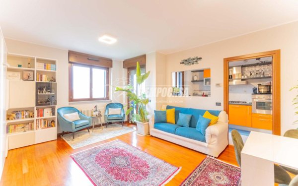 appartamento in vendita a Milano in zona Garegnano