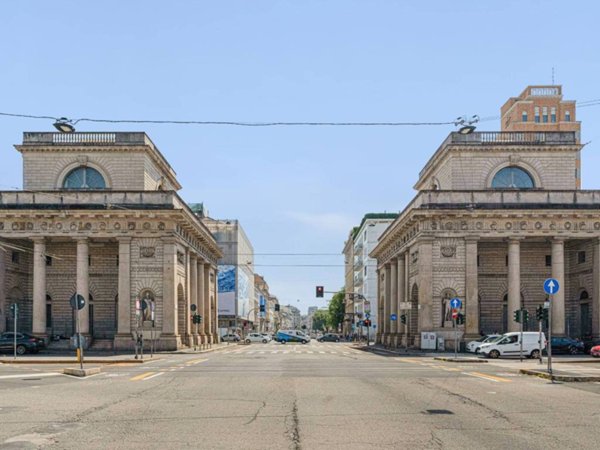 appartamento in vendita a Milano in zona Sempione