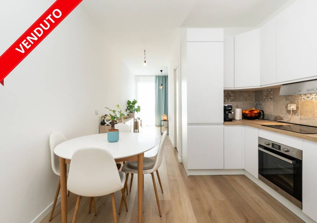 appartamento in vendita a Milano in zona Vigentino