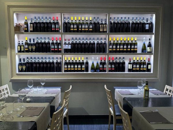 negozio in vendita a Milano in zona Porta Venezia