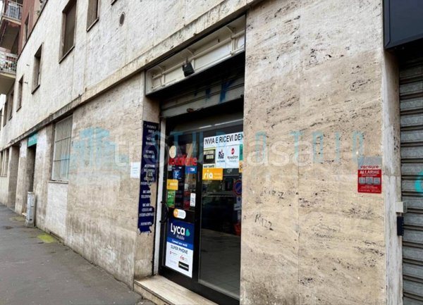 negozio in vendita a Milano in zona Città Studi