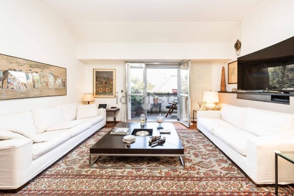 appartamento in vendita a Milano in zona Maggiolina