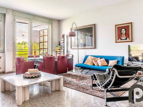 appartamento in vendita a Milano in zona Trenno