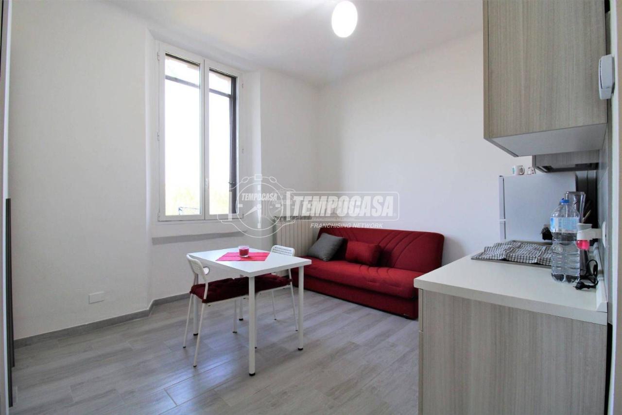appartamento in vendita a Milano in zona Piazzale Lodi