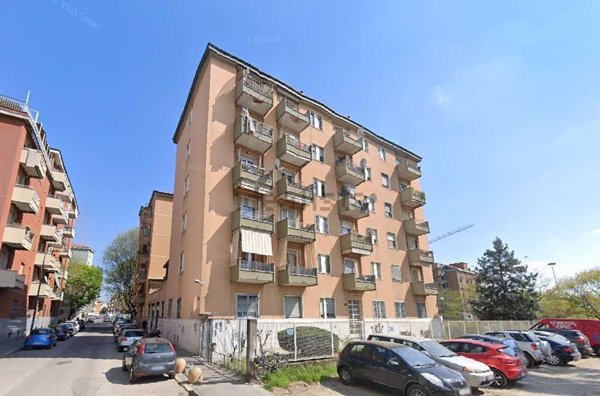 appartamento in vendita a Milano in zona Gorla
