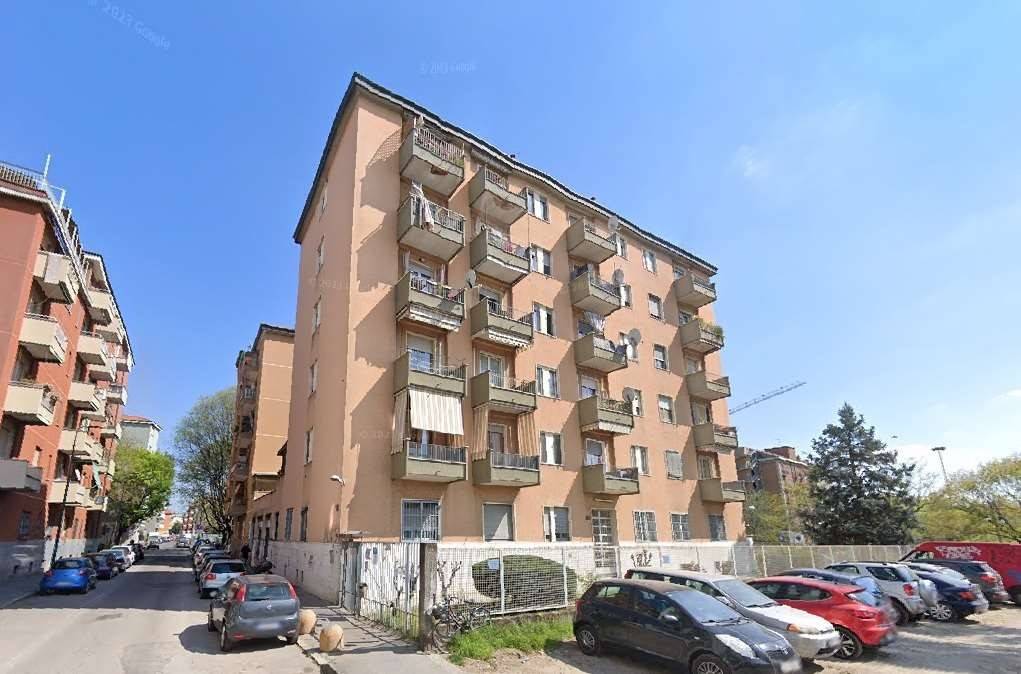 appartamento in vendita a Milano in zona Gorla