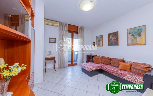 appartamento in vendita a Milano in zona Gallaratese