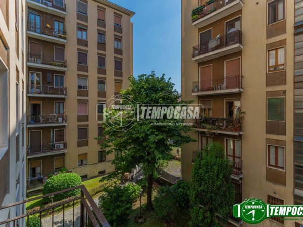 appartamento in vendita a Milano in zona Affori