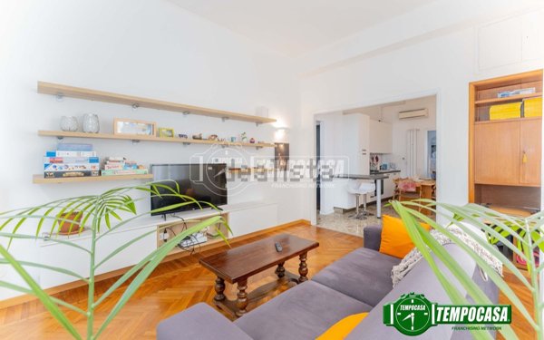 appartamento in vendita a Milano in zona Parco Solari