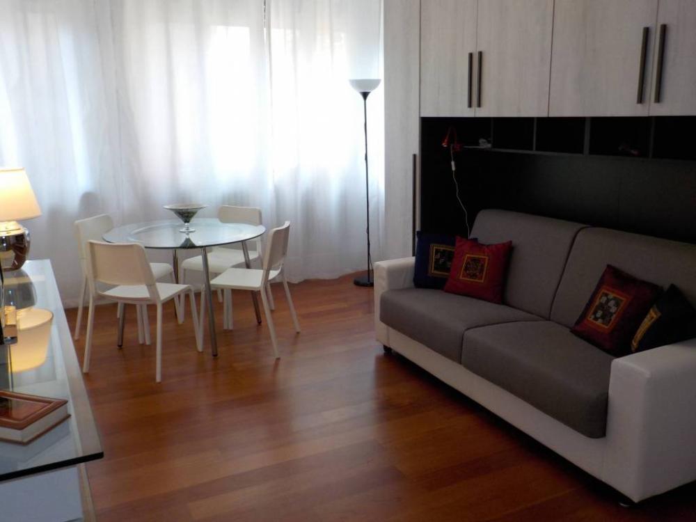 appartamento in vendita a Milano in zona Città Studi