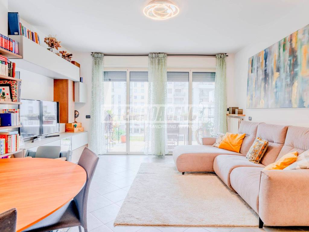 appartamento in vendita a Milano in zona Rogoredo