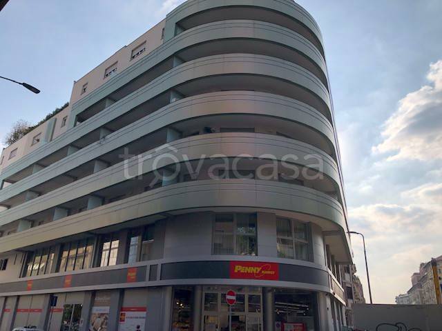 appartamento in vendita a Milano in zona Solari