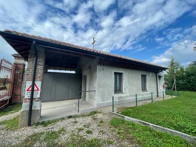 appartamento in vendita a Milano in zona Chiesa Rossa