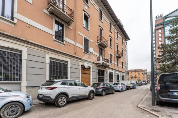 appartamento in vendita a Milano in zona Dergano