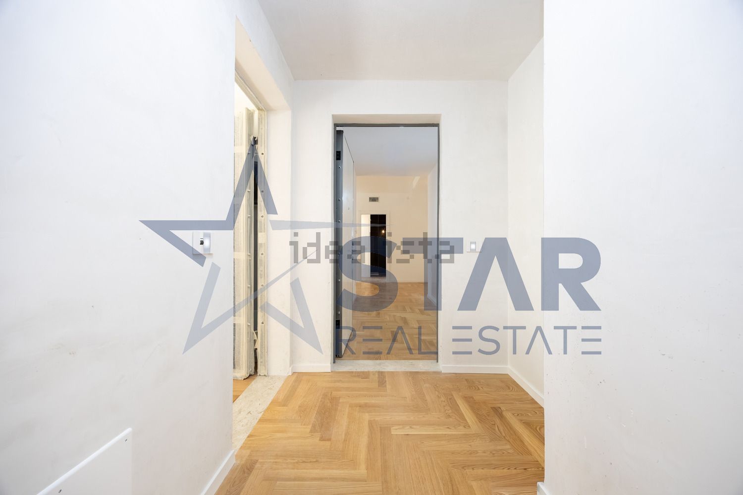 appartamento in vendita a Milano in zona Sempione