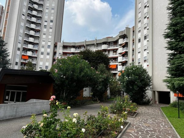appartamento in vendita a Milano in zona Maggiolina