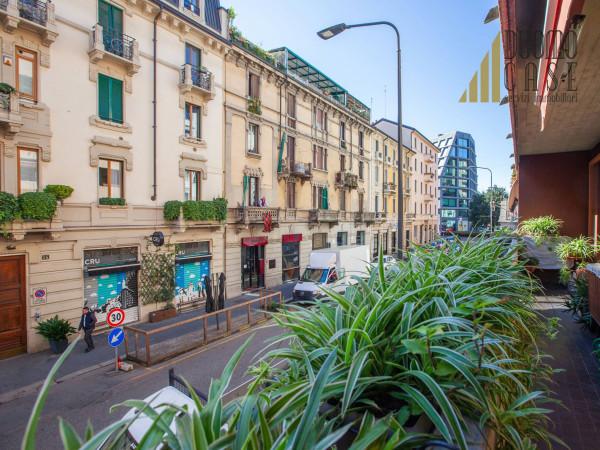 appartamento in vendita a Milano in zona Isola