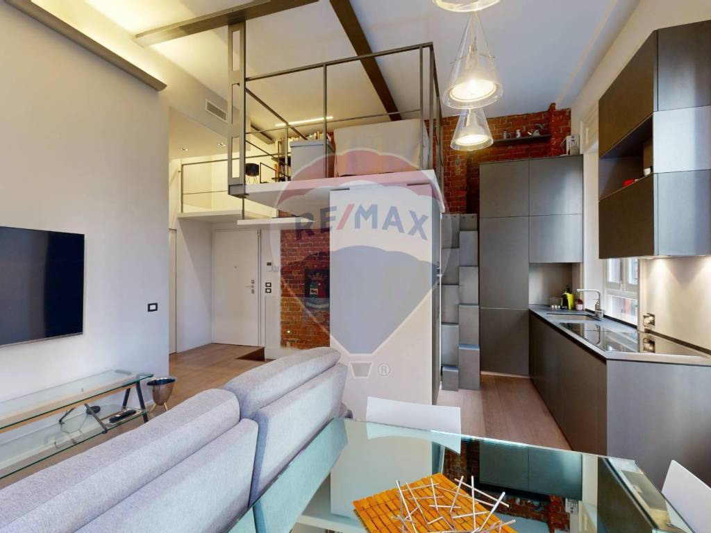 appartamento in vendita a Milano in zona Solari