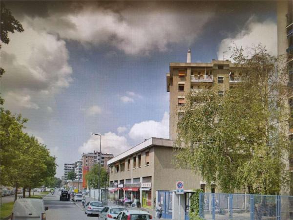 appartamento in vendita a Milano in zona Lorenteggio