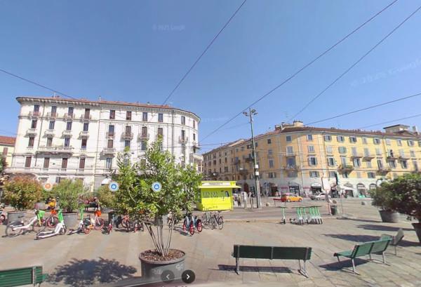 appartamento in vendita a Milano in zona Porta Genova