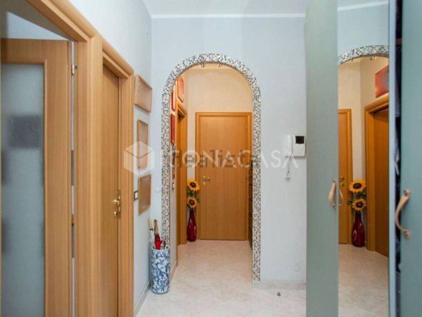 appartamento in vendita a Milano in zona Quarto Oggiaro