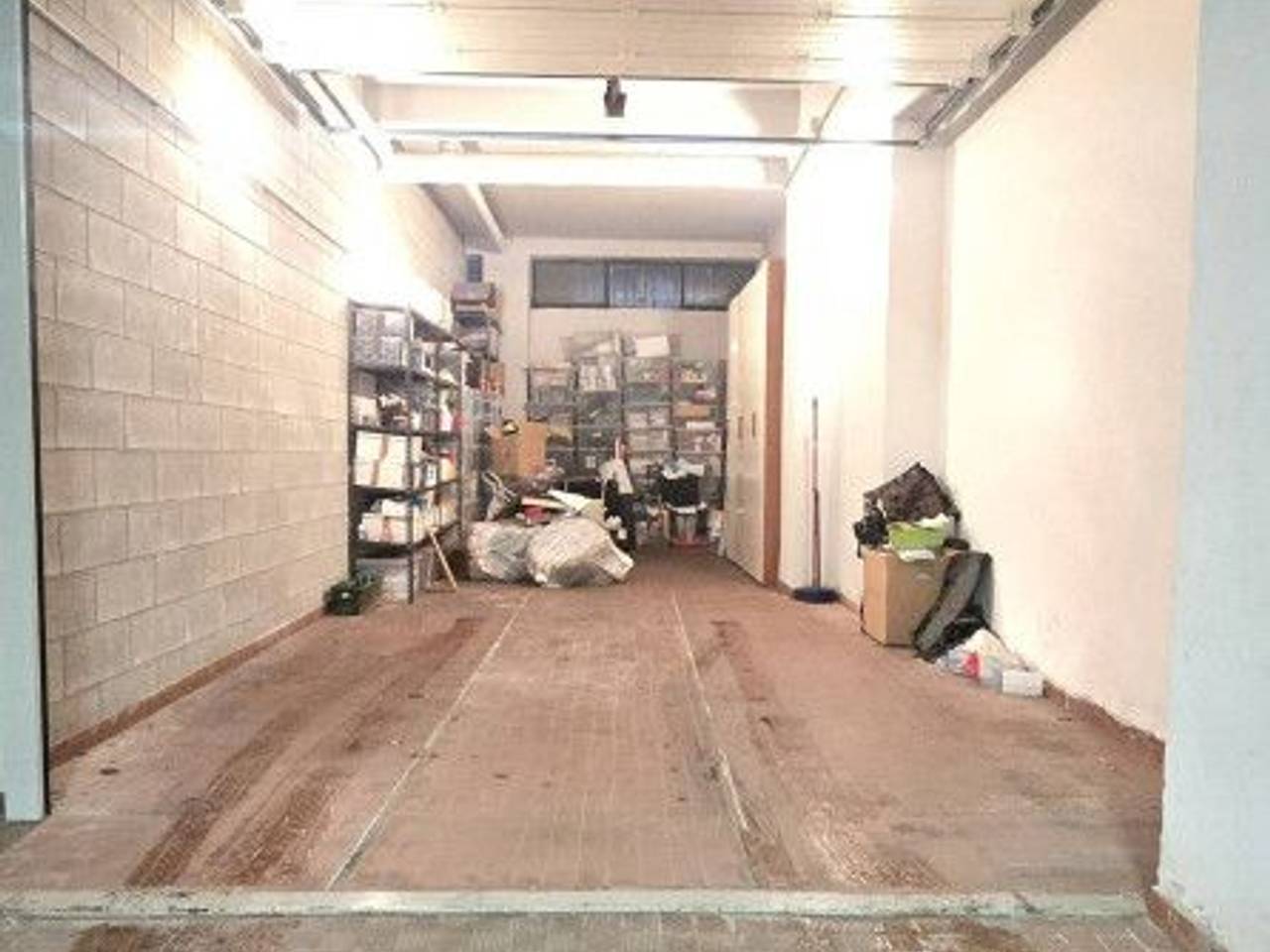 negozio in vendita a Milano in zona Conchetta