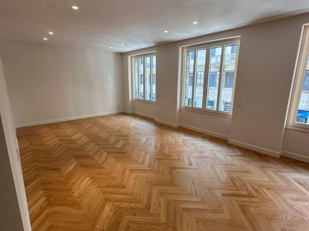 appartamento in vendita a Milano in zona Guastalla