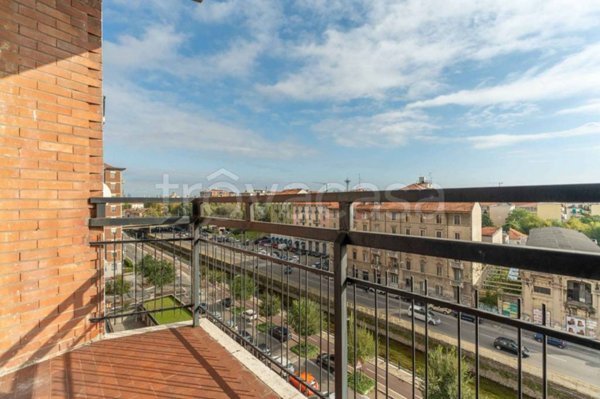 appartamento in vendita a Milano in zona Famagosta