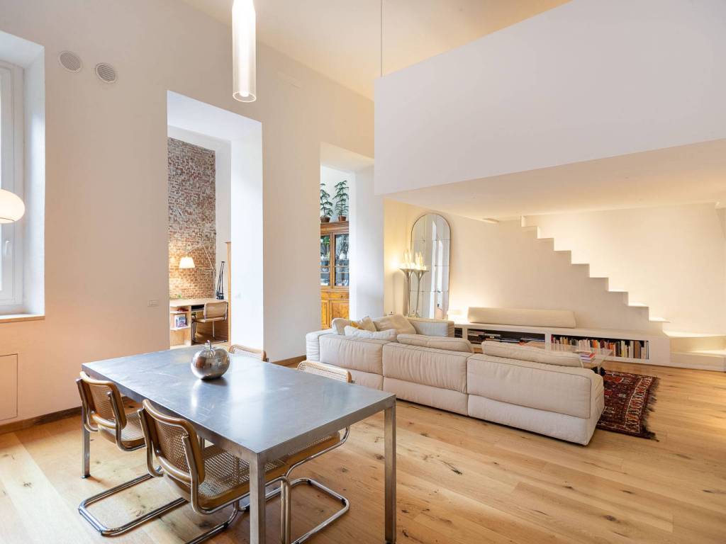 appartamento in vendita a Milano in zona Isola